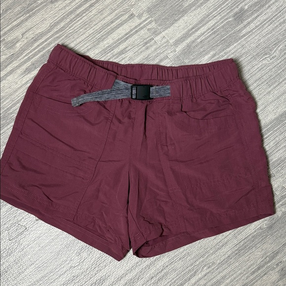 North Face Active Shorts Plum Size XS - Picture 1 of 5